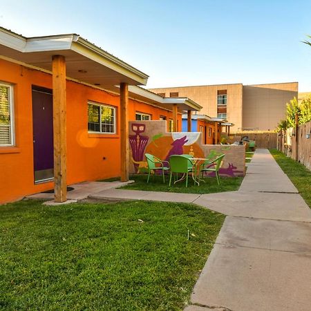 Inn 1 - Downtown 1 Bedroom Unit, Sleeps 6 With Shared Hot Tub Moab Exteriér fotografie
