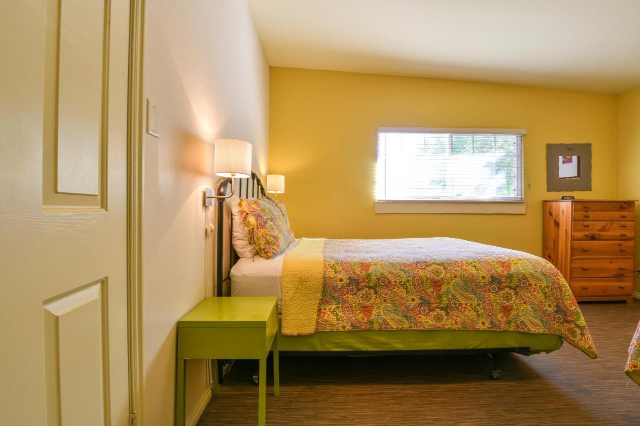 Inn 1 - Downtown 1 Bedroom Unit, Sleeps 6 With Shared Hot Tub Moab Exteriér fotografie