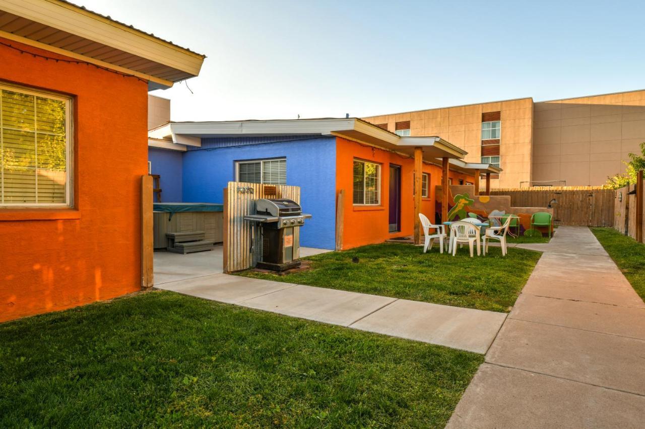 Inn 1 - Downtown 1 Bedroom Unit, Sleeps 6 With Shared Hot Tub Moab Exteriér fotografie