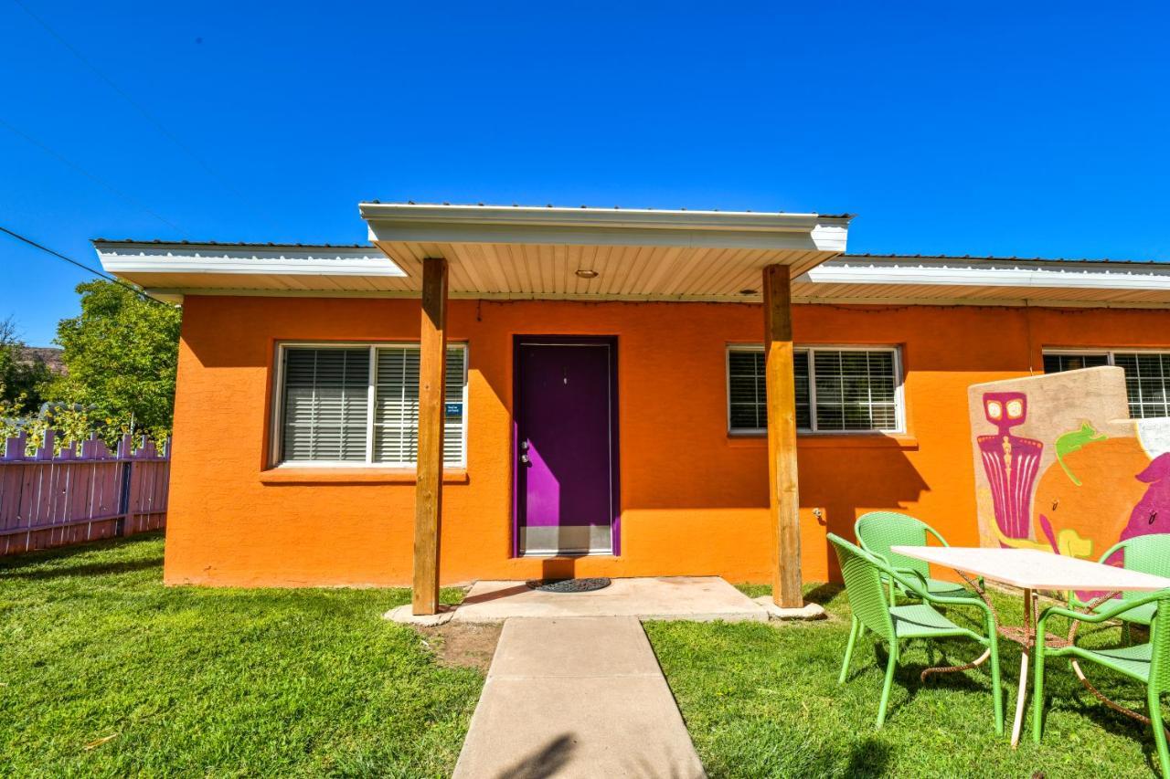 Inn 1 - Downtown 1 Bedroom Unit, Sleeps 6 With Shared Hot Tub Moab Exteriér fotografie
