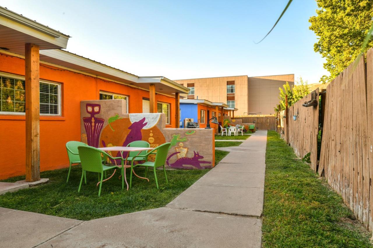Inn 1 - Downtown 1 Bedroom Unit, Sleeps 6 With Shared Hot Tub Moab Exteriér fotografie