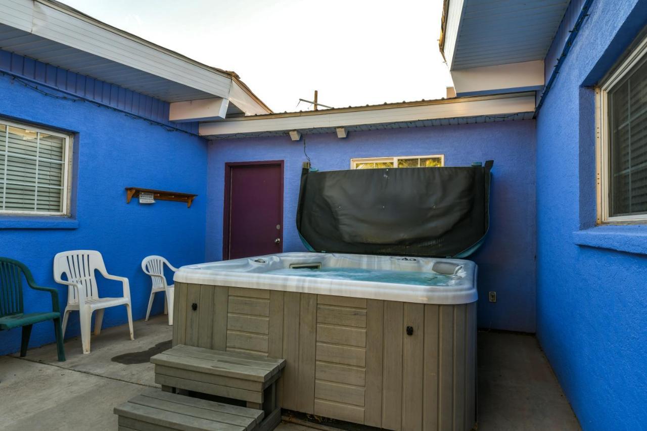 Inn 1 - Downtown 1 Bedroom Unit, Sleeps 6 With Shared Hot Tub Moab Exteriér fotografie