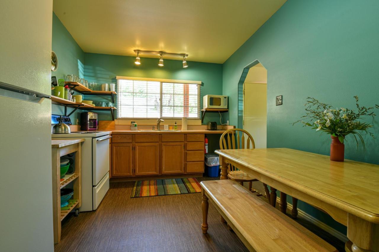 Inn 1 - Downtown 1 Bedroom Unit, Sleeps 6 With Shared Hot Tub Moab Exteriér fotografie